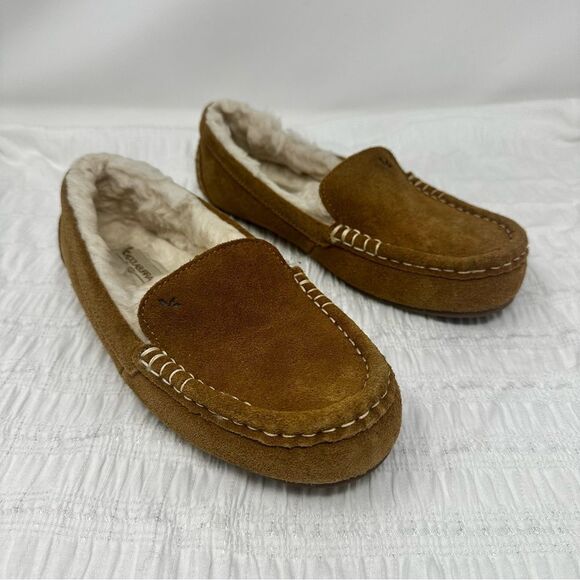 NWOT Koolaburra Moccasins- Size 7 - Picture 1 of 13